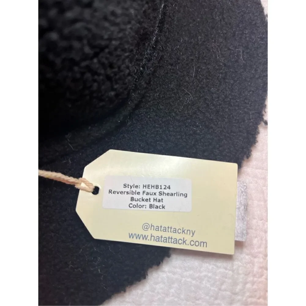 HatAttack Reversible Faux Shearling Bucket Hat - Black NEW NWT